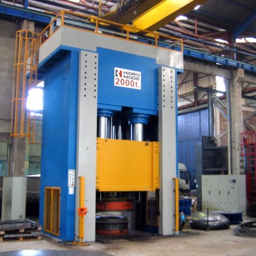 2000-tons-deep-drawing-press